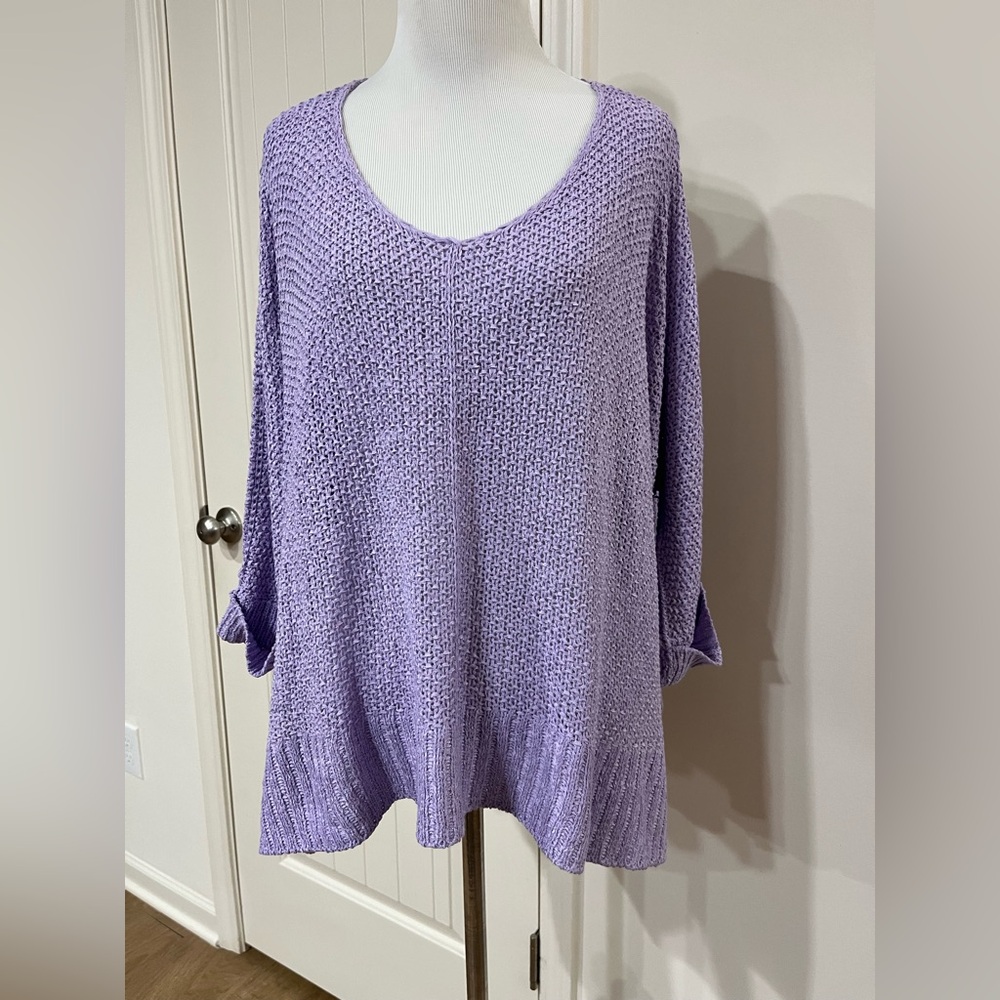 ADORA Women's V-Neck Sweater in Lavender
